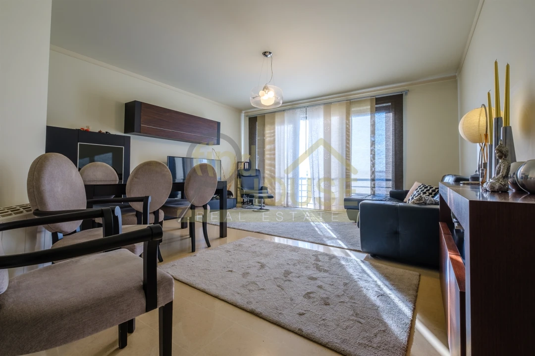 Apartamento T2 para Venda em Campolide Foto 4