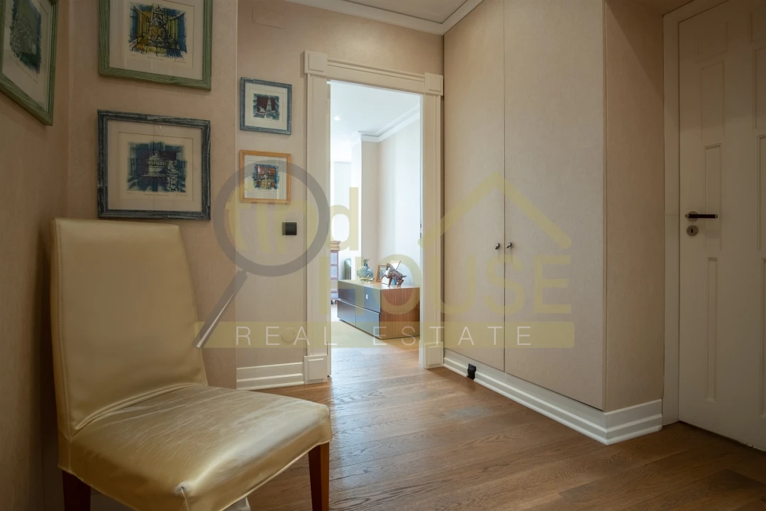Apartamento T4 para Venda em Avenidas Novas Foto 29