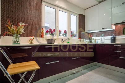 Apartamento T4 para Venda em Avenidas Novas