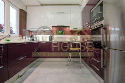 Apartamento T4 para Venda em Avenidas Novas