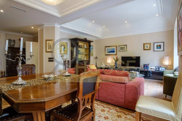 Apartamento T4 para Venda em Avenidas Novas Foto 5