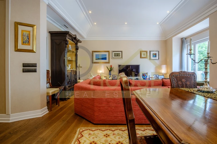 Apartamento T4 para Venda em Avenidas Novas Foto 6