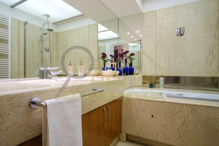 Apartamento T4 para Venda em Avenidas Novas Foto 14