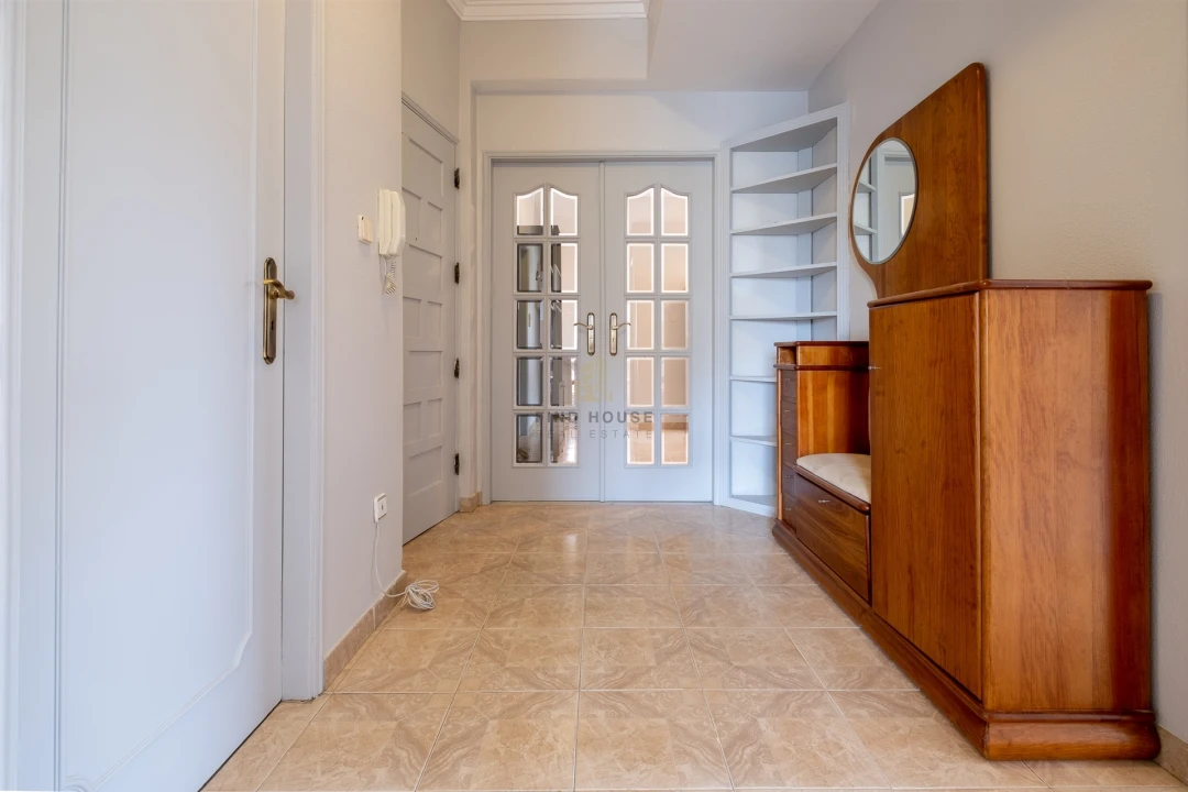 Apartamento T2 para Venda em Amora Foto 1