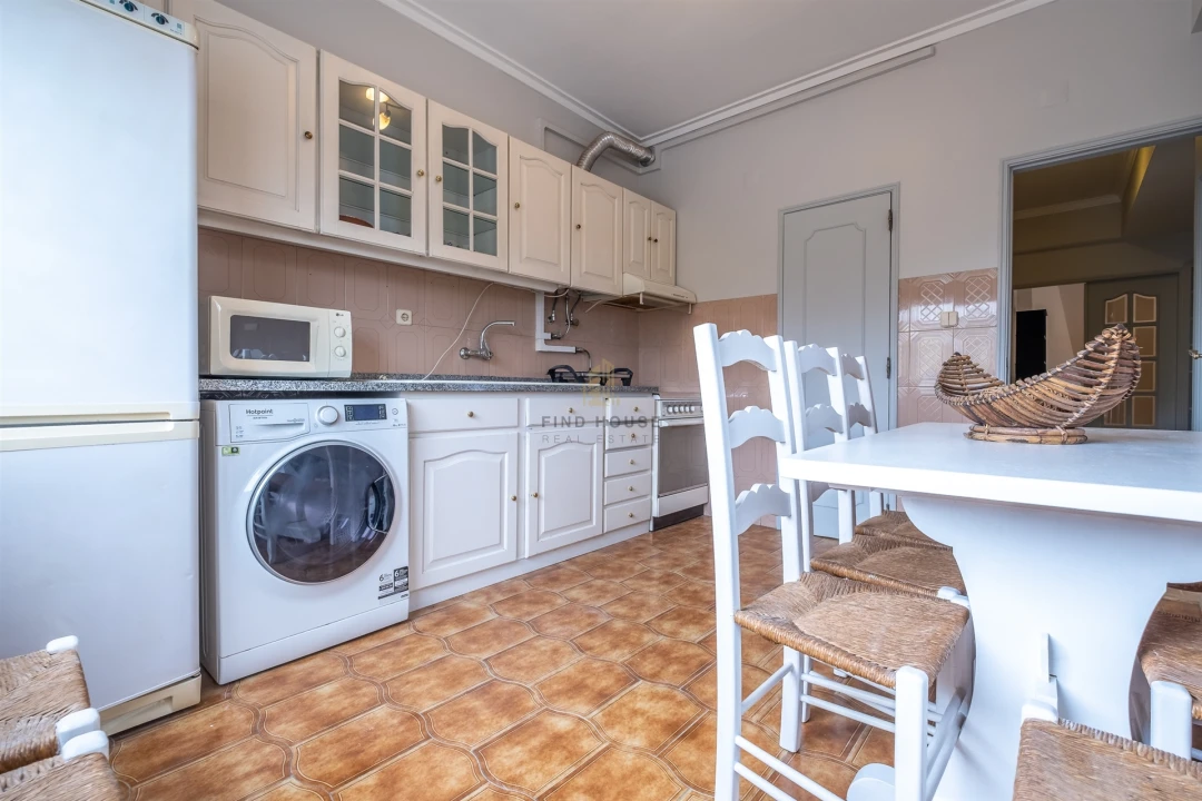 Apartamento T2 para Venda em Amora Foto 23