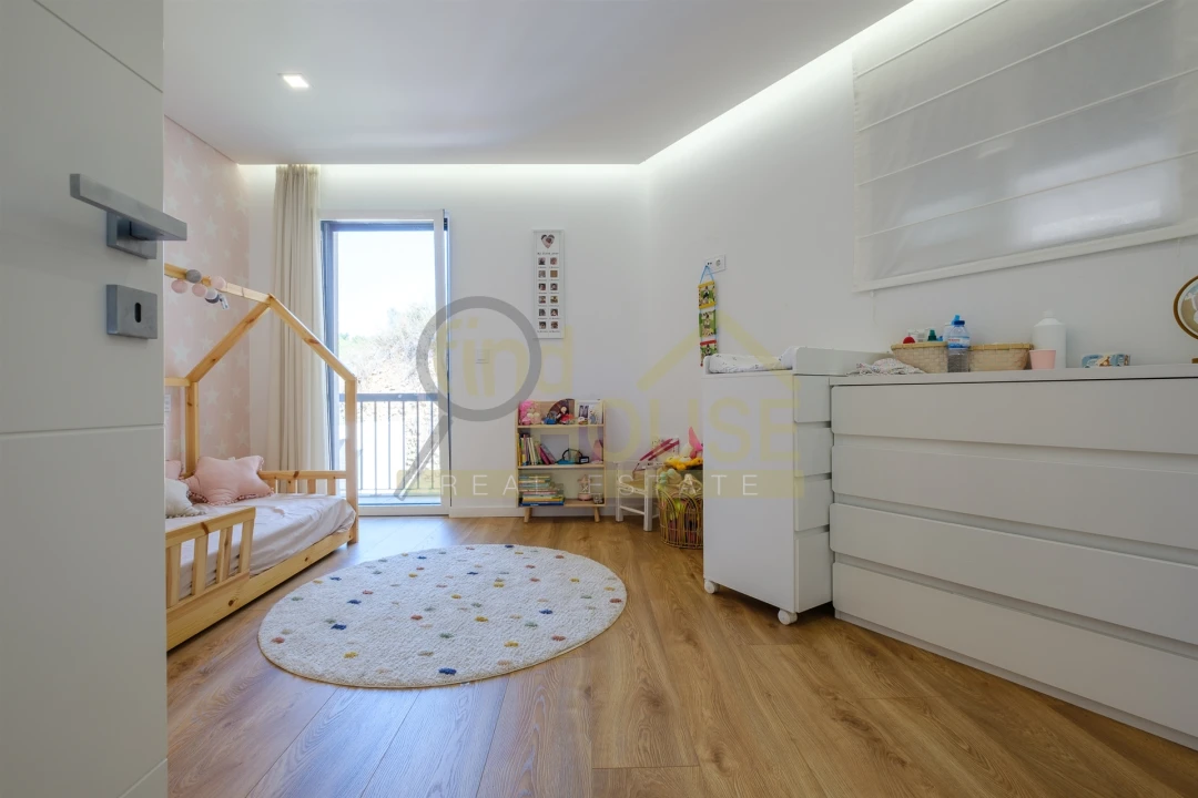 Moradia T4 para Venda em Queluz e Belas Foto 52