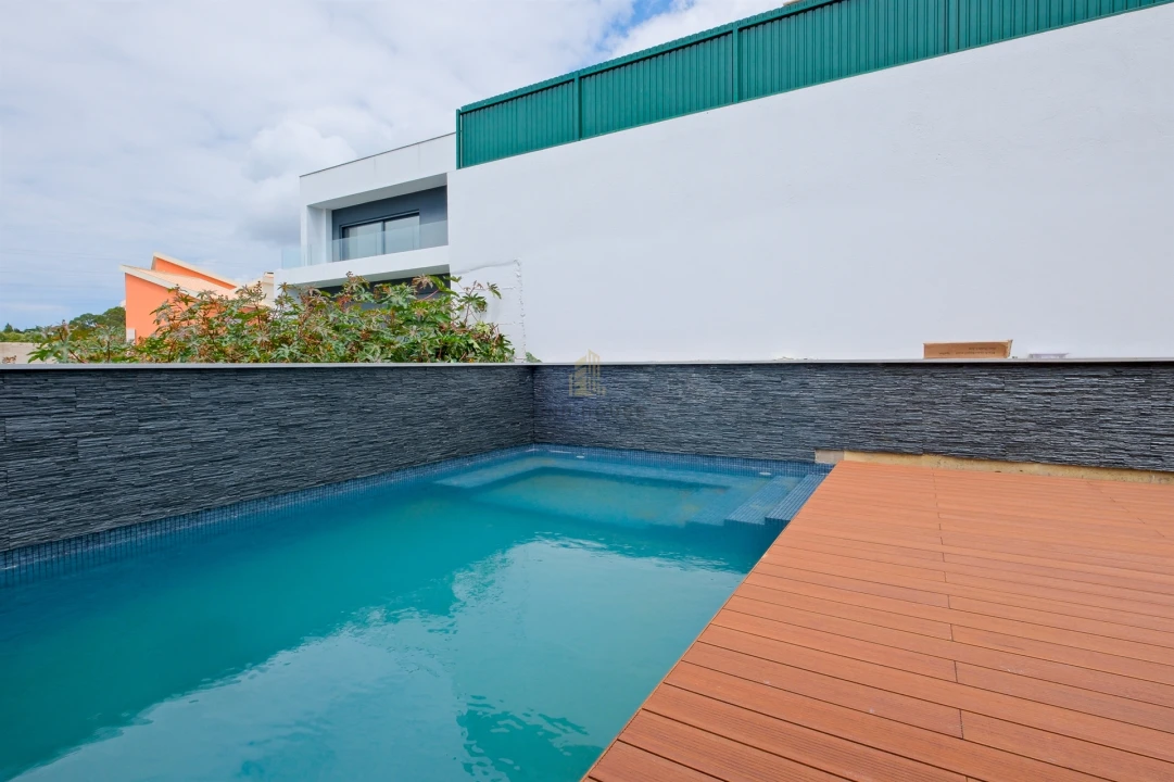 Moradia T4 para Venda em Carcavelos e Parede Foto 10