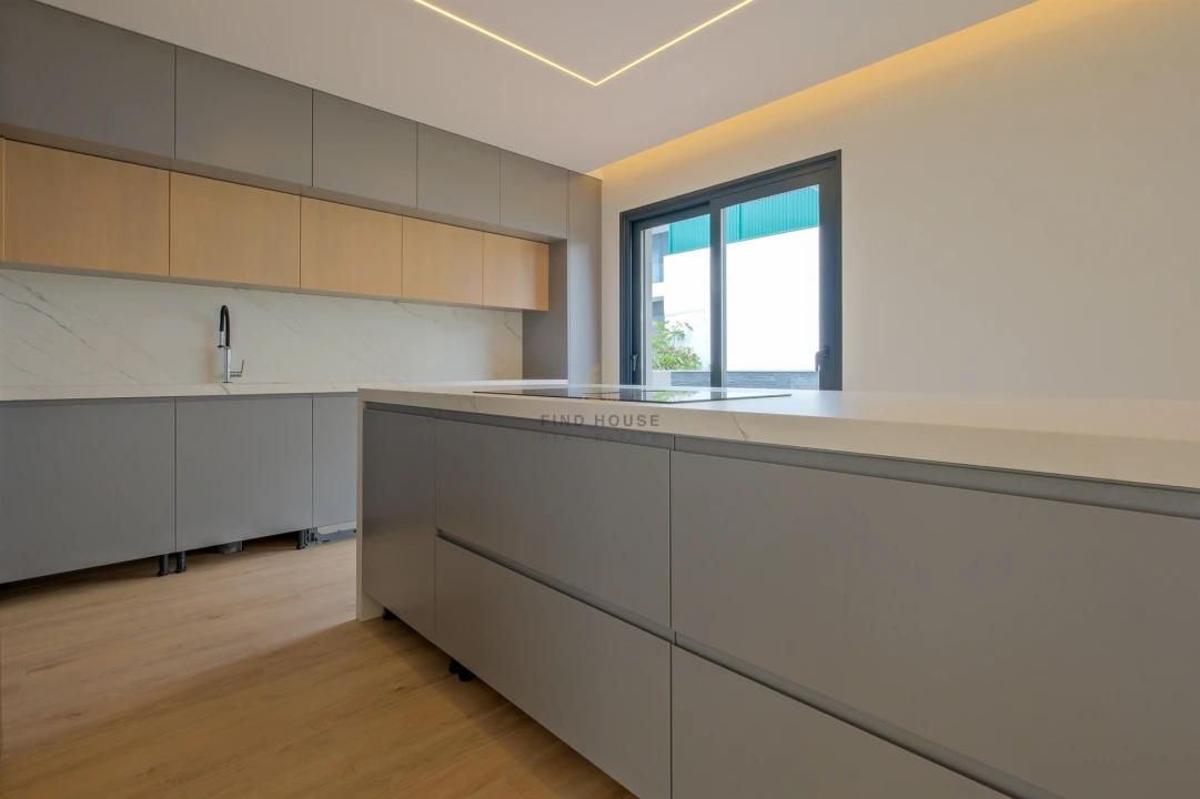 Moradia T4 para Venda em Carcavelos e Parede Foto 23