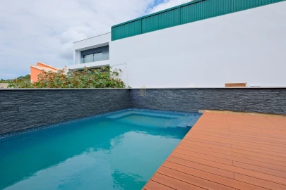 Moradia T4 para Venda em Carcavelos e Parede