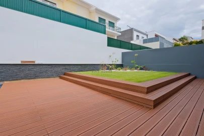 Moradia T4 para Venda em Carcavelos e Parede