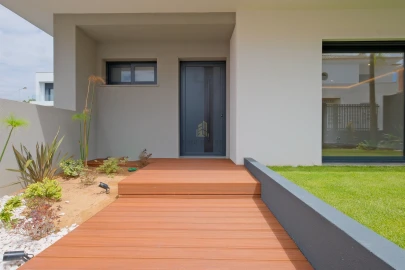 Moradia T4 para Venda em Carcavelos e Parede