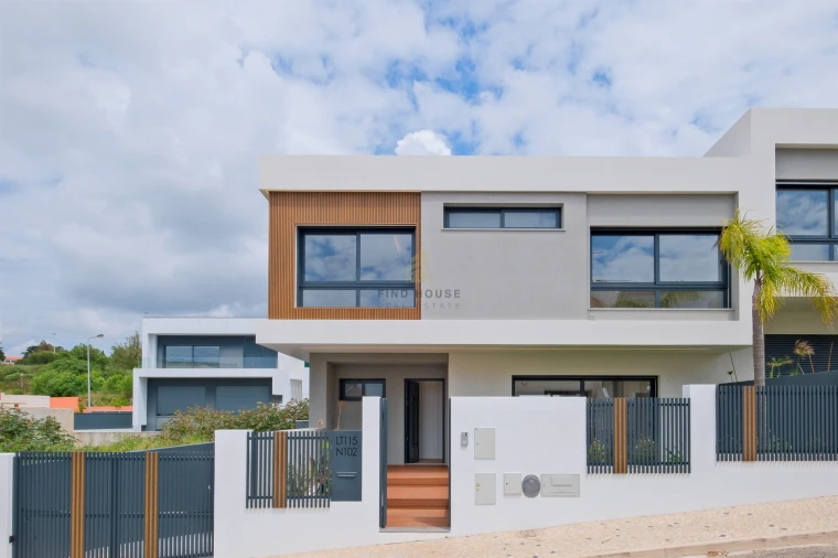 Moradia T4 para Venda em Carcavelos e Parede Foto 2