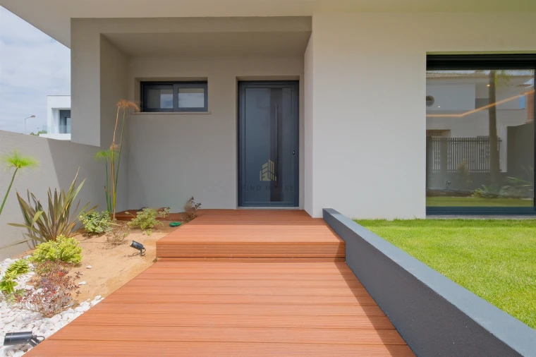 Moradia T4 para Venda em Carcavelos e Parede Foto 3