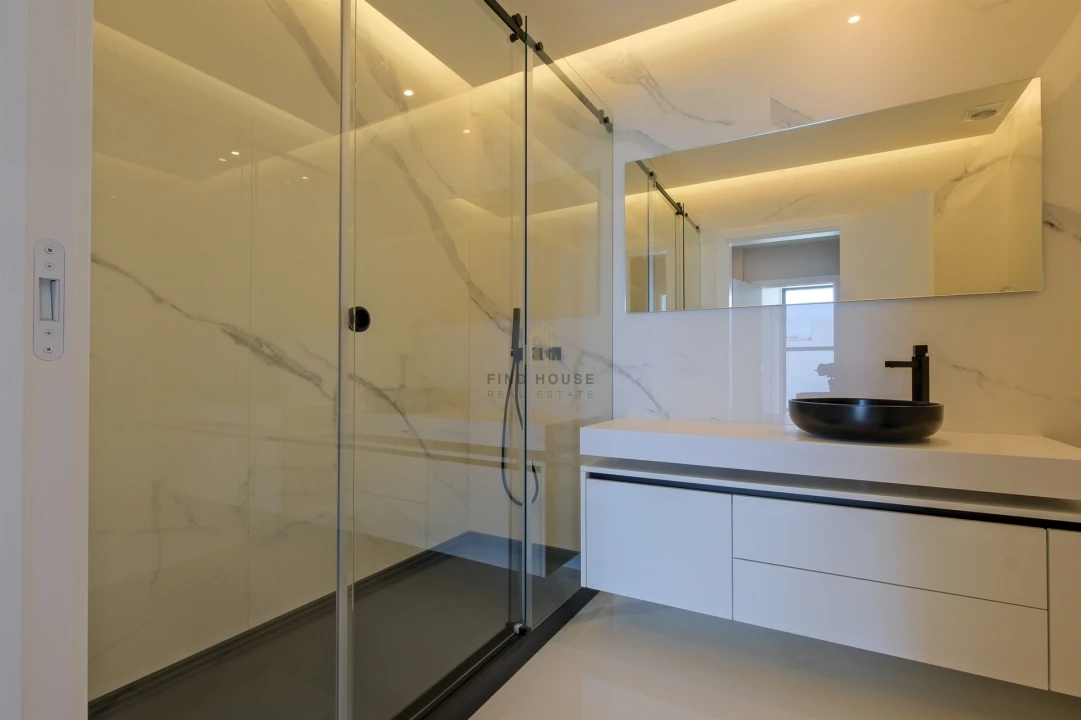 Moradia T4 para Venda em Carcavelos e Parede Foto 38