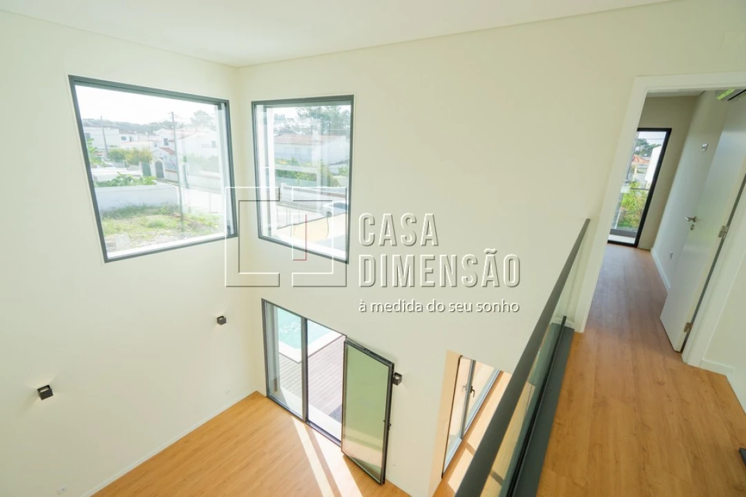Moradia T4 para Venda em Charneca de Caparica e Sobreda Foto 40
