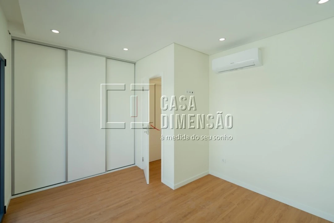 Moradia T4 para Venda em Charneca de Caparica e Sobreda Foto 65