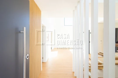 Moradia T4 para Venda em Charneca de Caparica e Sobreda