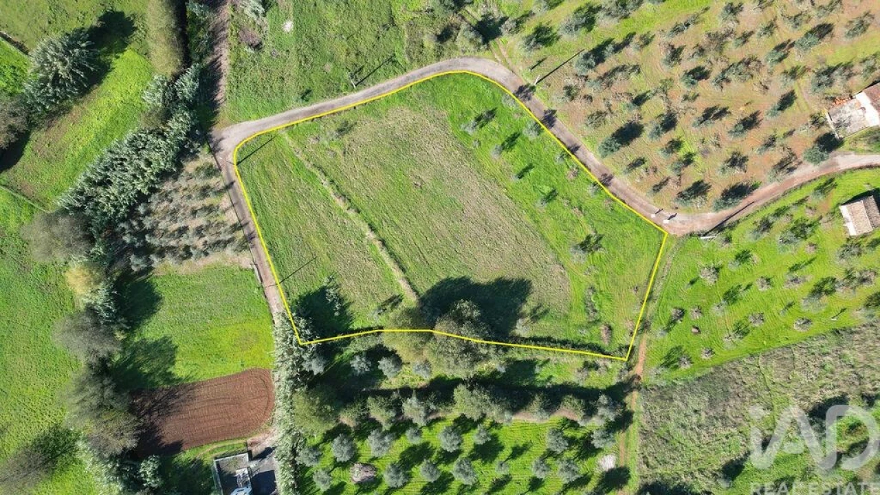 Terreno para Venda em Podentes Foto 1