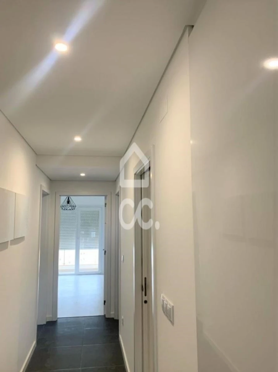 Apartamento T3 para Venda em Corroios Foto 9