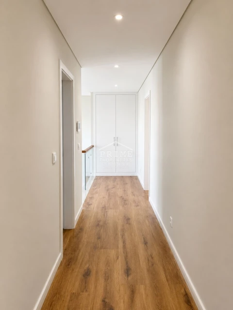 Moradia T4 para Venda em Funchal (Santa Maria Maior)