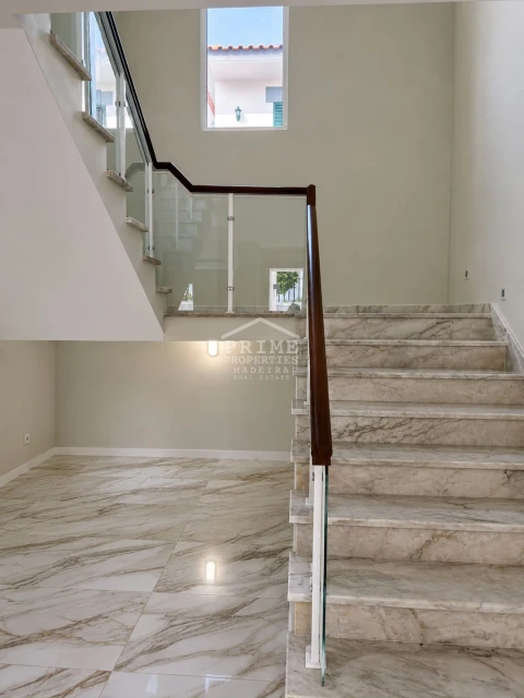 Moradia T4 para Venda em Funchal (Santa Maria Maior)