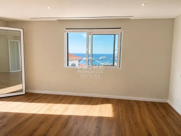 Moradia T4 para Venda em Funchal (Santa Maria Maior)