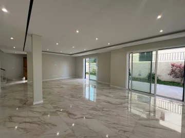 Moradia T4 para Venda em Funchal (Santa Maria Maior)
