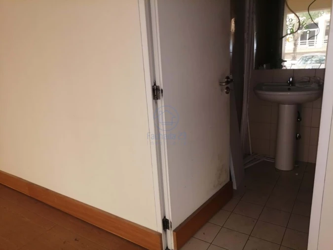 Negócio para Venda em Matosinhos e Leça da Palmeira Foto 2