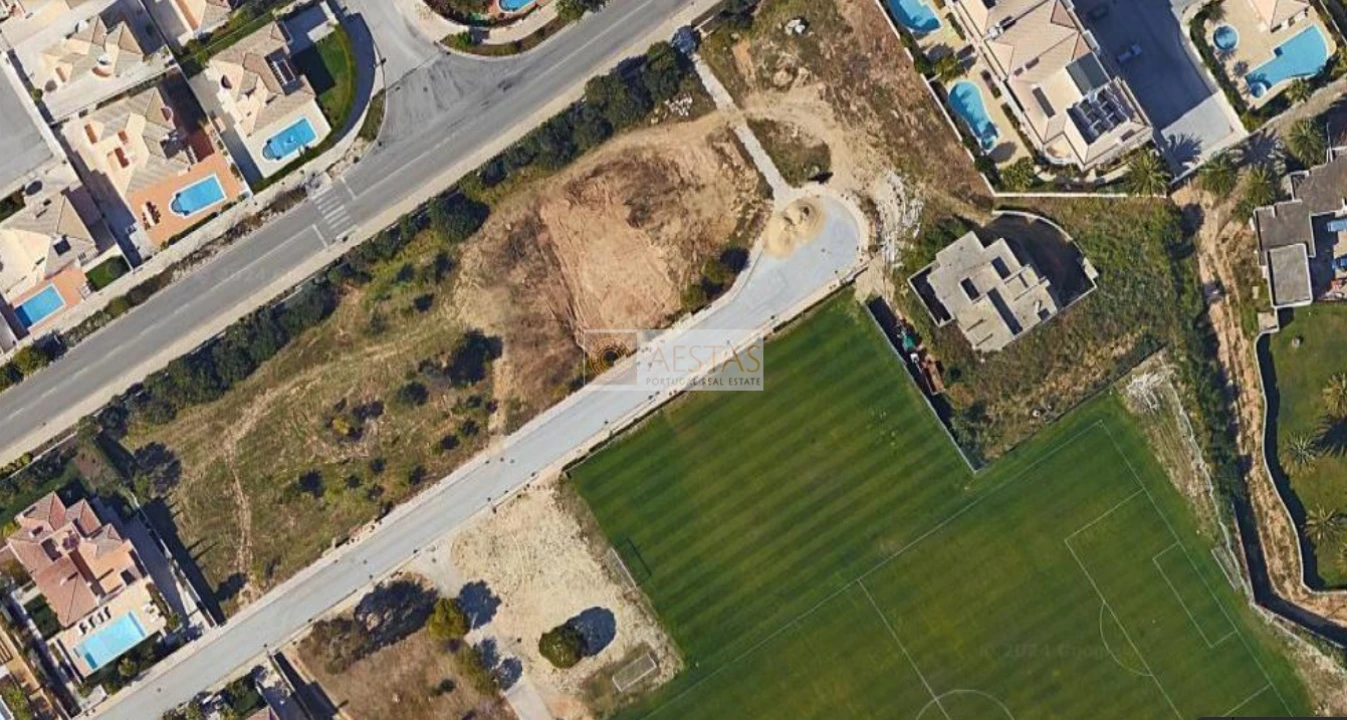 Terreno para Venda em Lagos (São Sebastião e Santa Maria) Foto 3