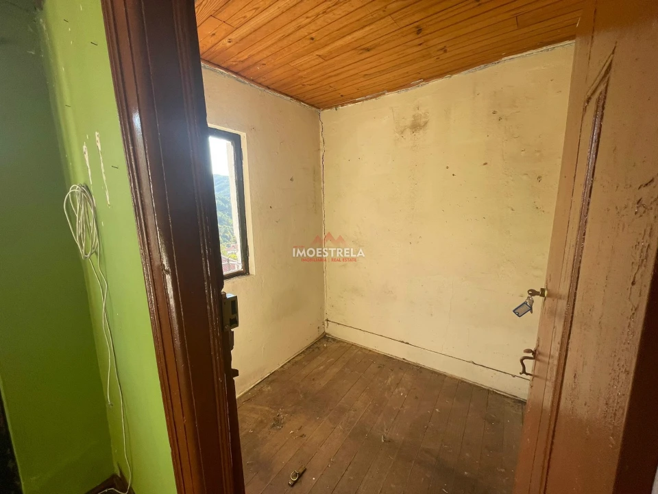 Moradia T3 para Venda em Sazes da Beira Foto 7