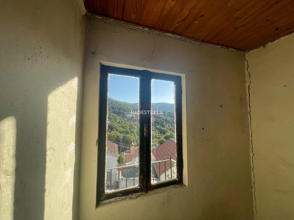 Moradia T3 para Venda em Sazes da Beira Foto 4