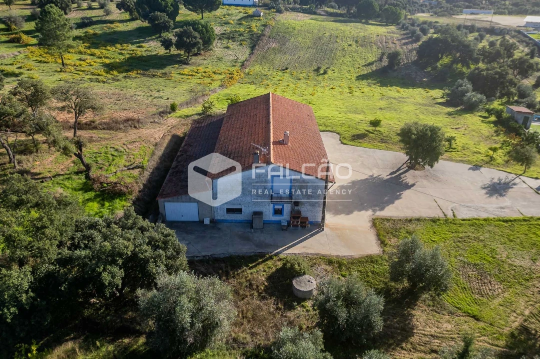 Moradia T4 para Venda em Cabeção Foto 42