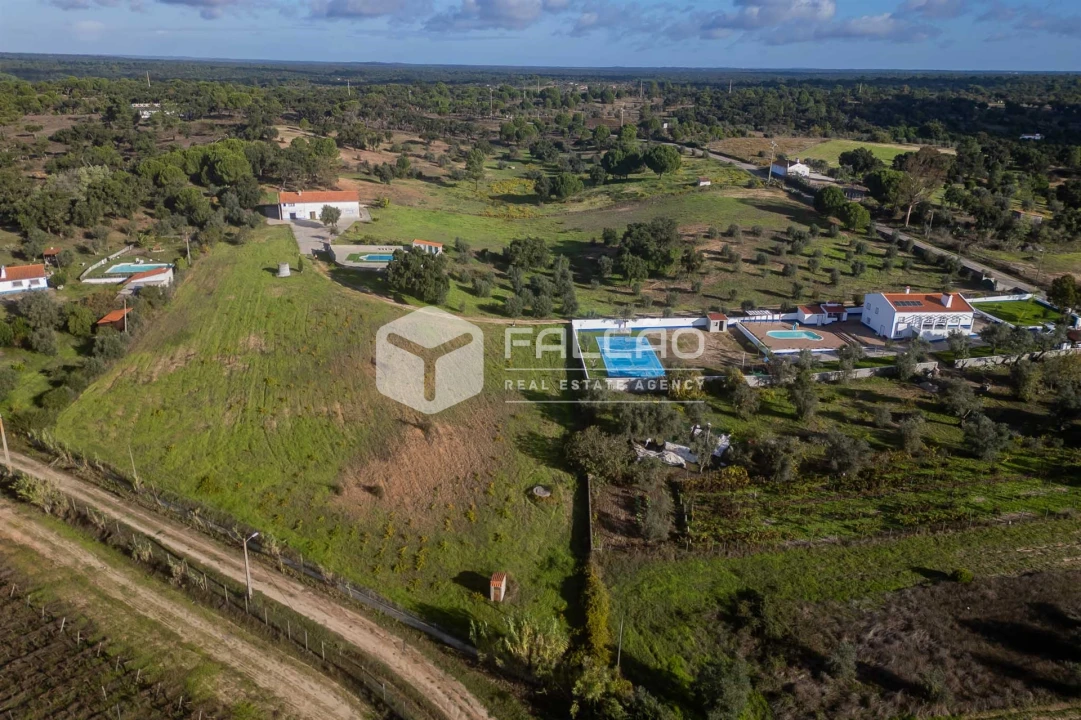 Moradia T4 para Venda em Cabeção Foto 46