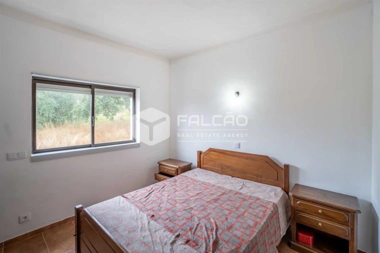 Moradia T4 para Venda em Cabeção Foto 11