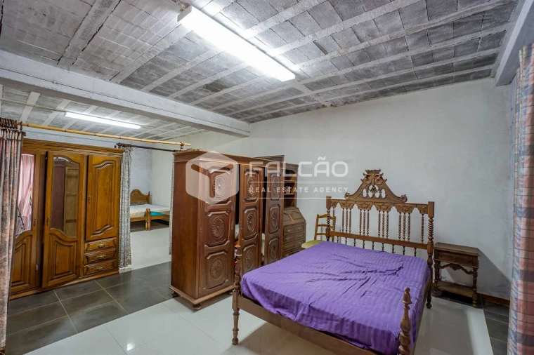 Moradia T4 para Venda em Cabeção Foto 19