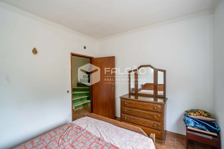 Moradia T4 para Venda em Cabeção Foto 12