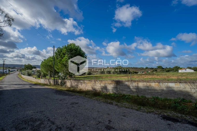 Moradia T4 para Venda em Cabeção Foto 80