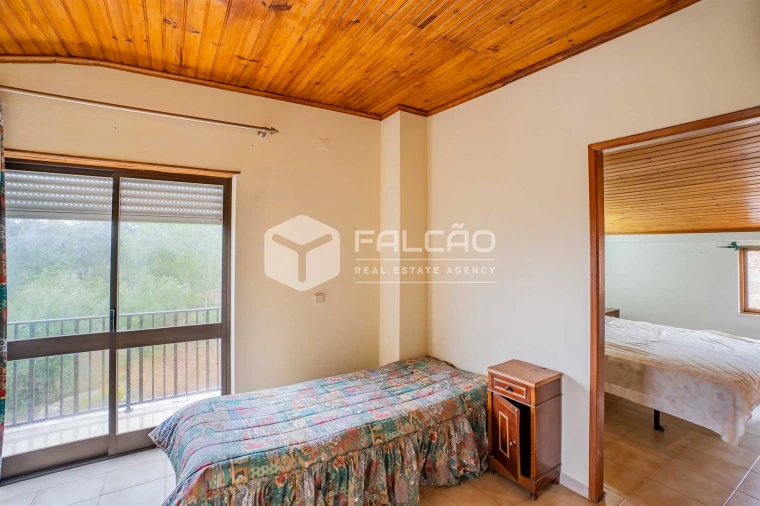 Moradia T4 para Venda em Cabeção Foto 26