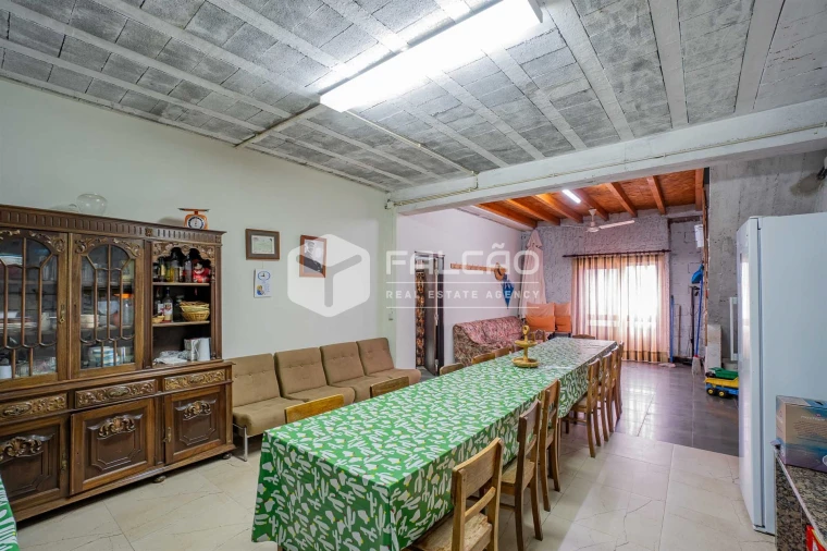 Moradia T4 para Venda em Cabeção Foto 17