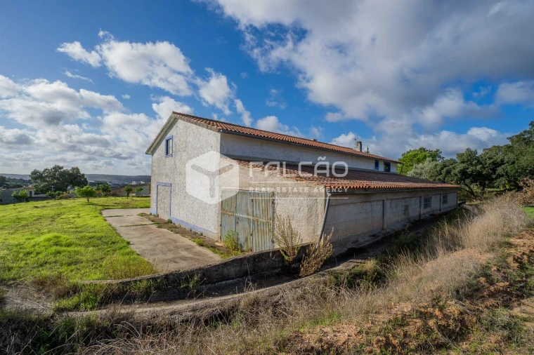 Moradia T4 para Venda em Cabeção Foto 62