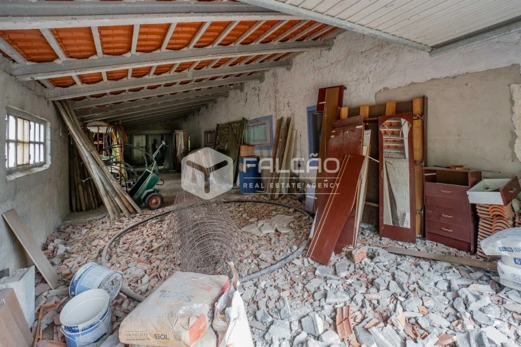 Moradia T4 para Venda em Cabeção Foto 38