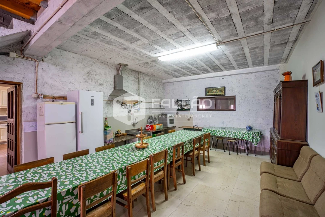 Moradia T4 para Venda em Cabeção Foto 15