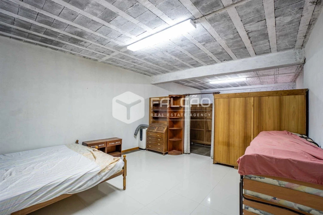 Moradia T4 para Venda em Cabeção Foto 23