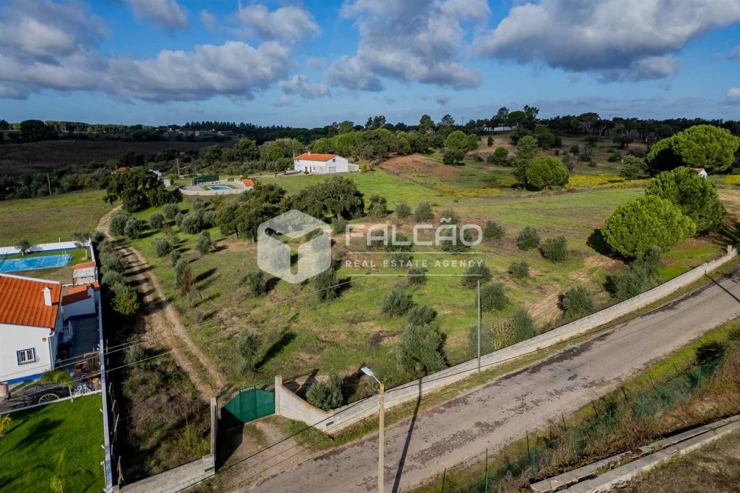 Moradia T4 para Venda em Cabeção Foto 53