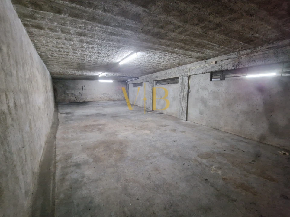 Garagem para Venda em Aver-O-Mar, Amorim e Terroso Foto 3