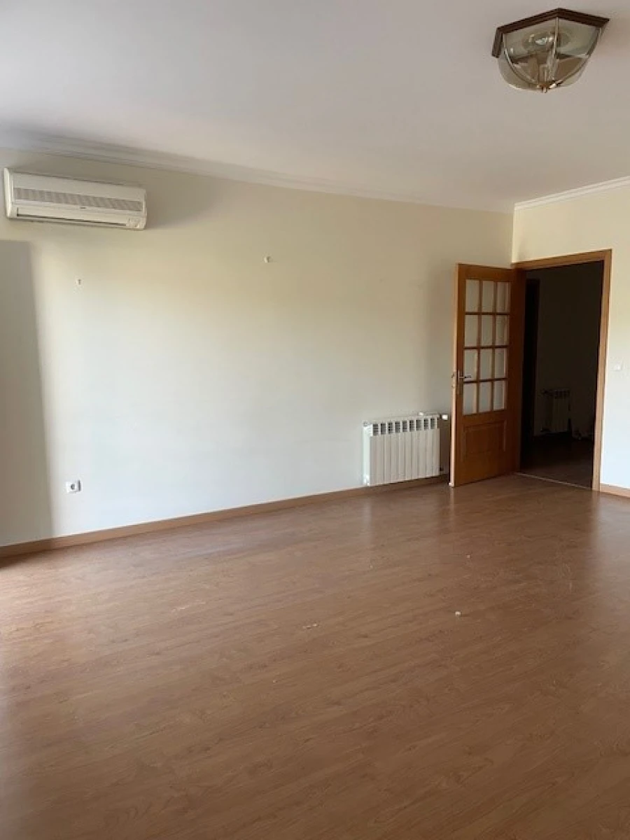 Apartamento T3 para Arrendamento em Ponte de Sor, Tramaga e Vale de Açor Foto 5