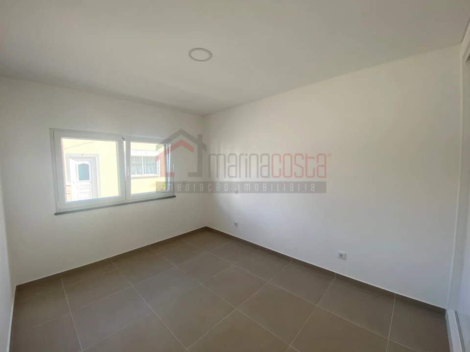 Apartamento T3 para Venda em Ferrel Foto 8