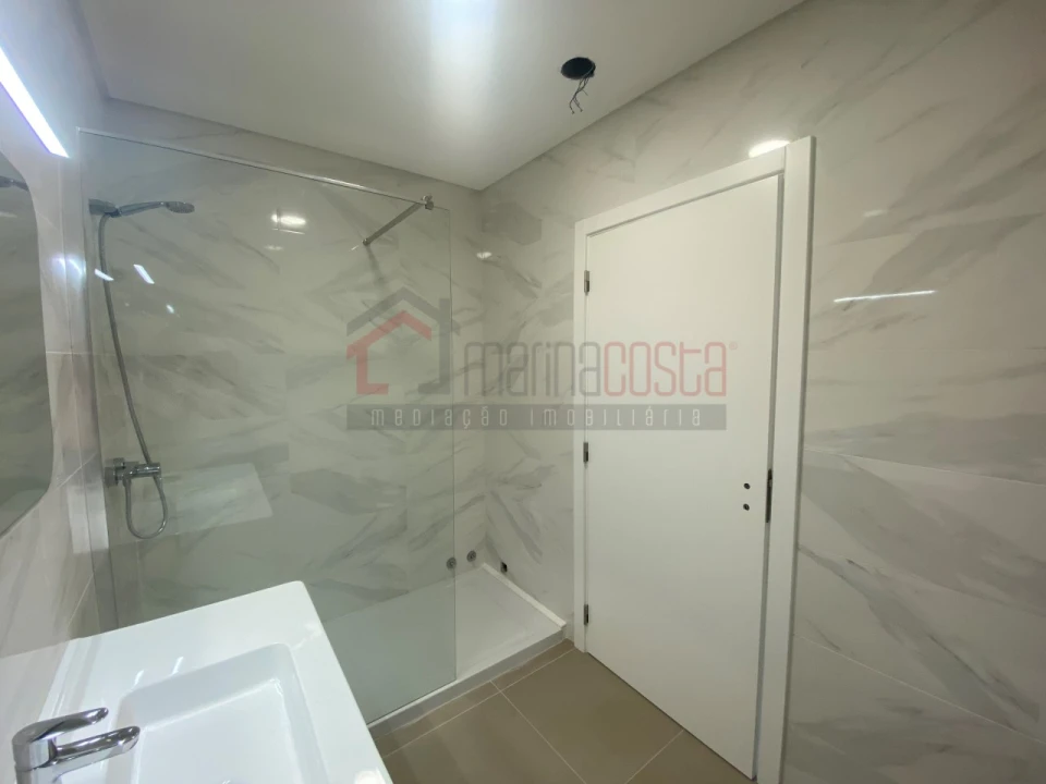 Apartamento T3 para Venda em Ferrel Foto 13