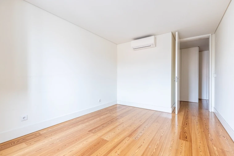 Apartamento T4 para Venda em Santo António Foto 13