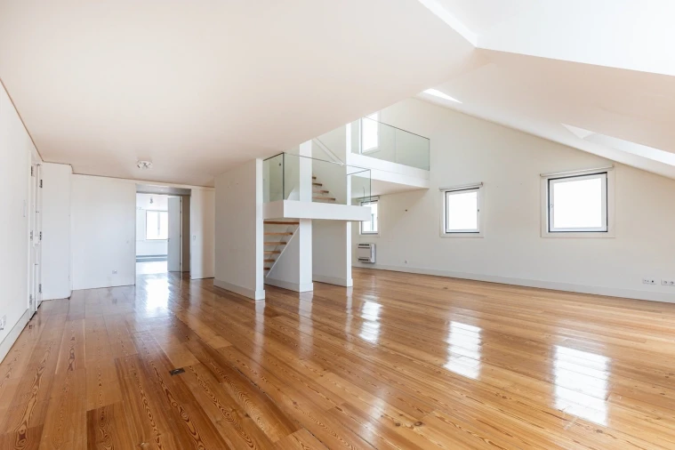 Apartamento T4 para Venda em Santo António Foto 2